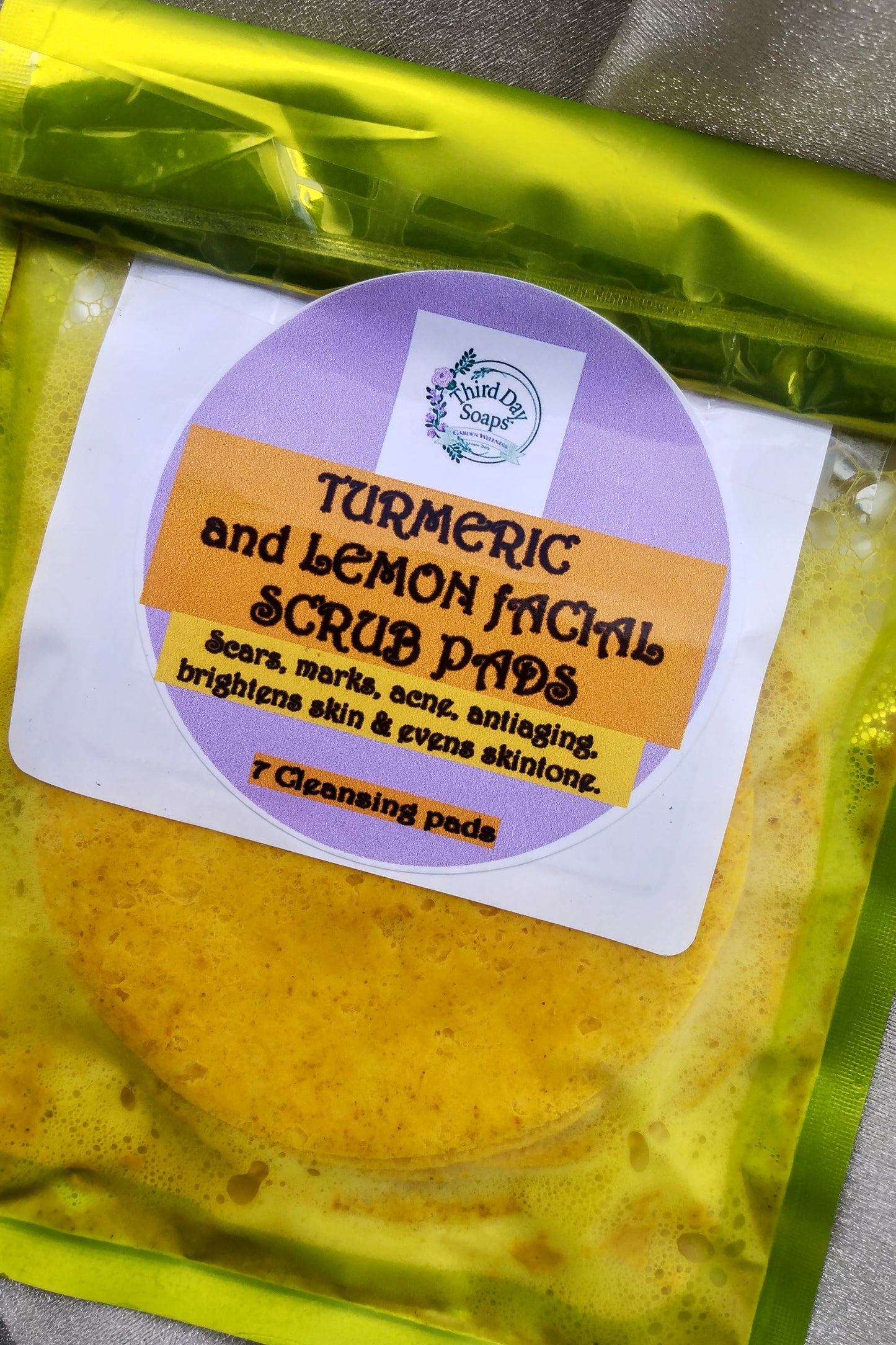 Turmeric And Lemon Facial Scrub Skin Brightening Pads