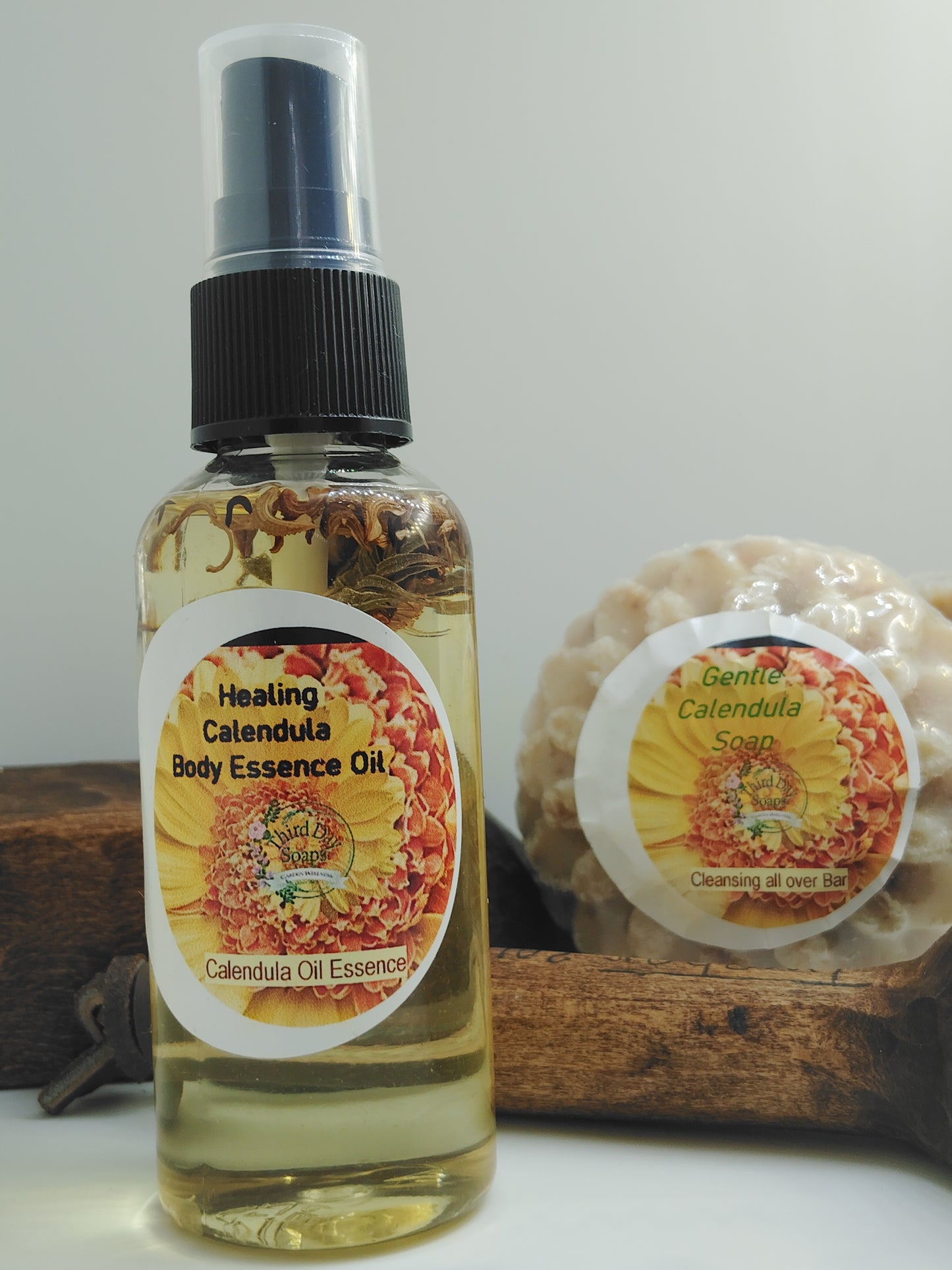 Garden Calendula Healthy Skin Glow Kit.