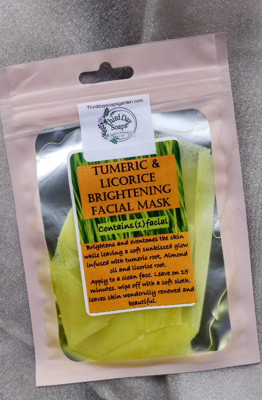 Turmeric and Licorice Brightening Facial Mask Treatment